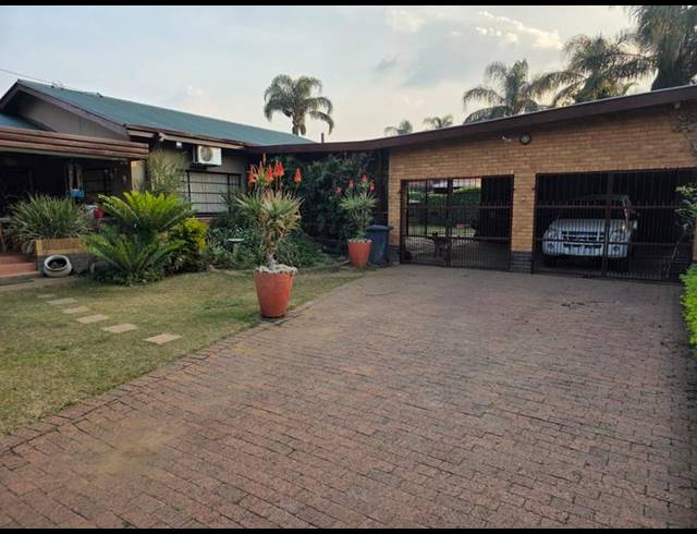 4 BEDROOM PROPERTY TO RENT IN PRETORIA GARDENS
